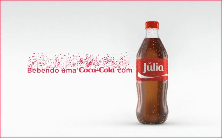 Ação de marketing promocional da Coca-Cola com nomes nas garrafas
