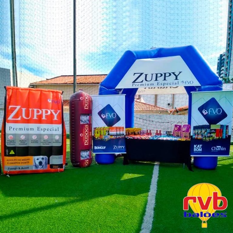 Tenda Inflável Zuppy | RVB Balões Tenda inflável personalizada Zuppy em evento