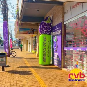 Atraia-mais-clientes-para-sua-loja-totem-amora-roxa