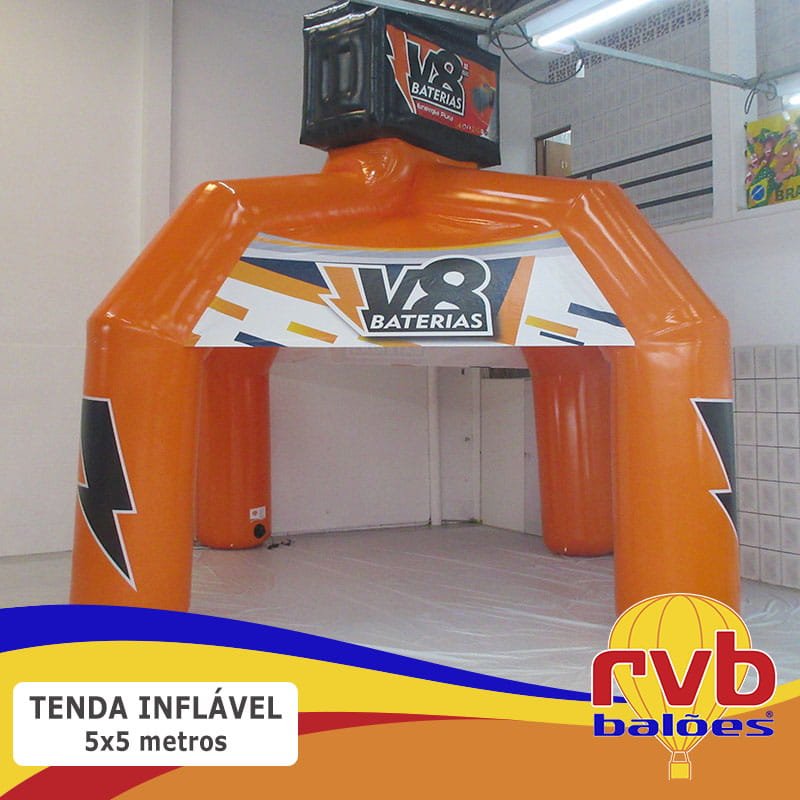 Tenda Inflável Gigante 5x5 Clássica V8 Baterias | RVB Balões Tenda inflável gigante 5x5 metros personalizada V8 Baterias usada em ações de grande porte do setor automotivo