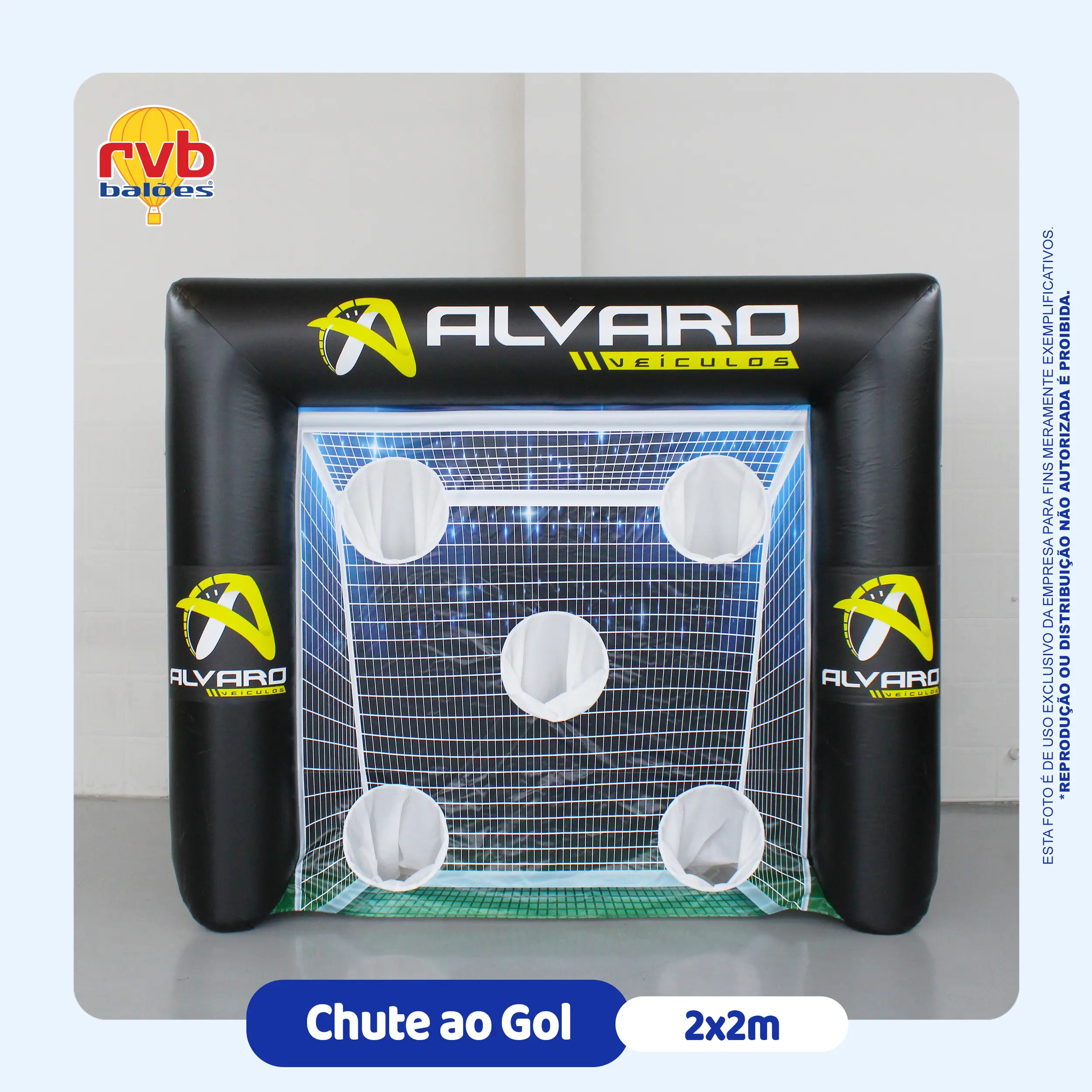 Chute a gol inflável personalizado Alvaro Veículos fabricado pela RVB Balões