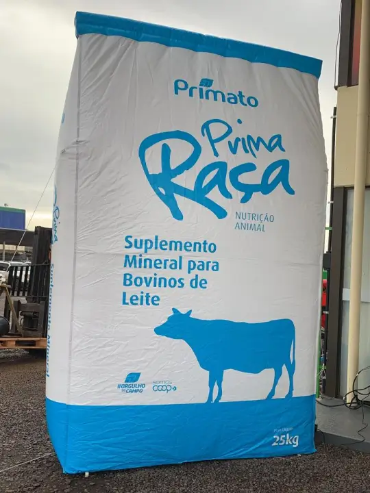 Réplica de saco de ração inflável
