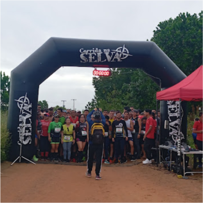 Portal Inflável Evento Esportivo Corrida na Selva