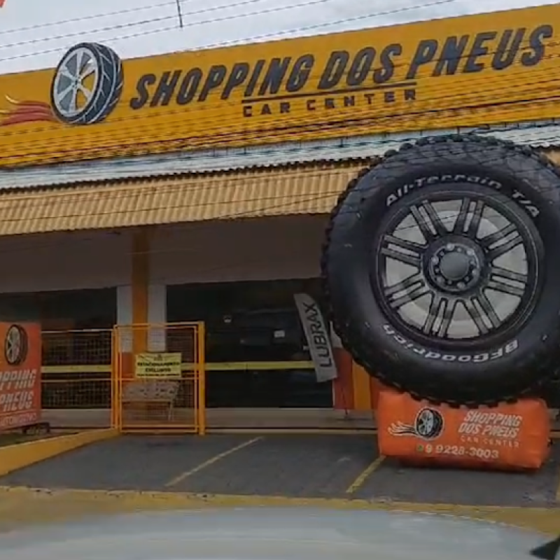 Réplica Inflável - Shopping dos Pneus - Veículos e Carros