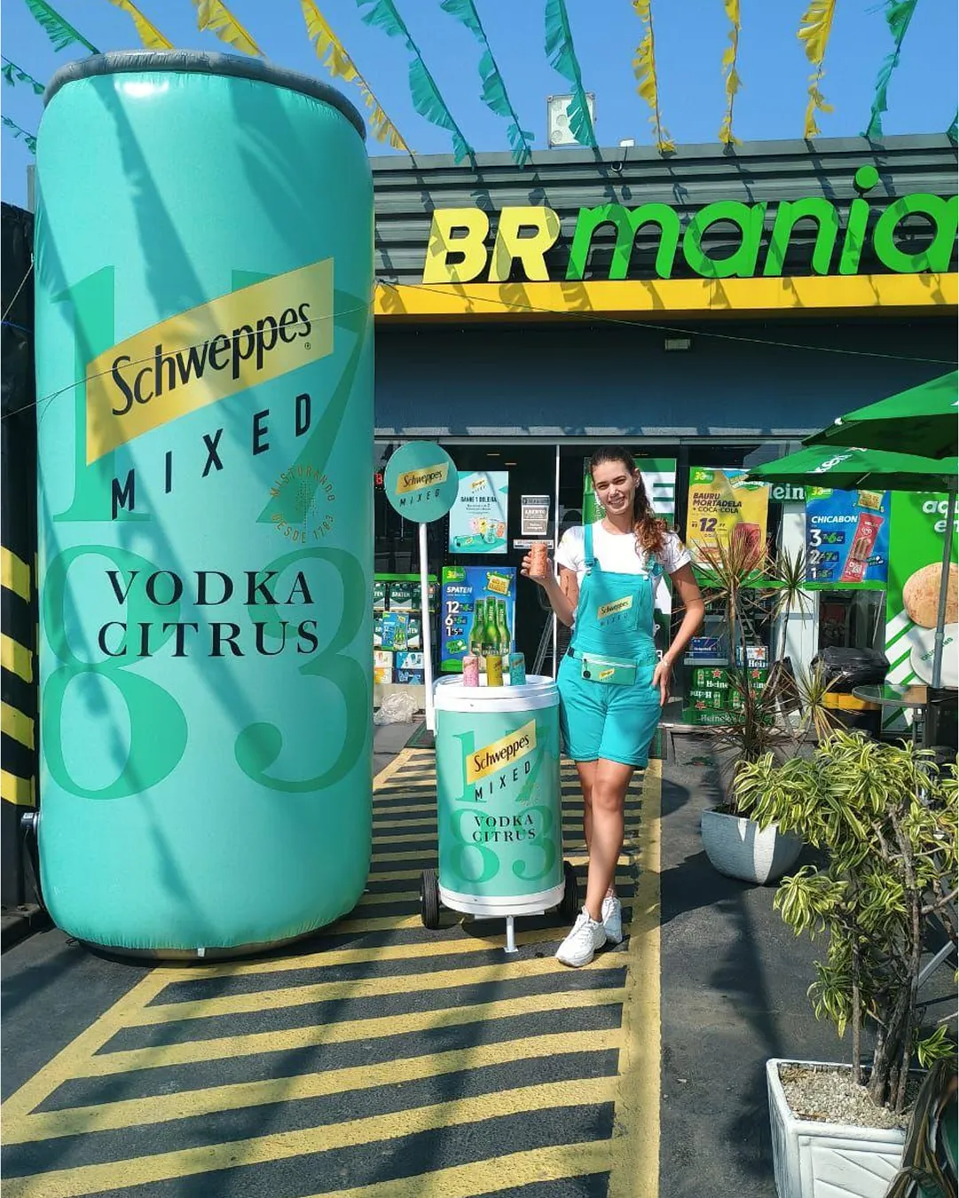 Lata Lata Inflavel Bebidas Schweppes