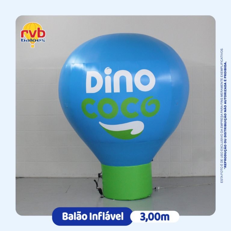 Balão inflável azul e verde da marca Dino Coco com 3 metros de altura para divulgação em eventos promocionais.
