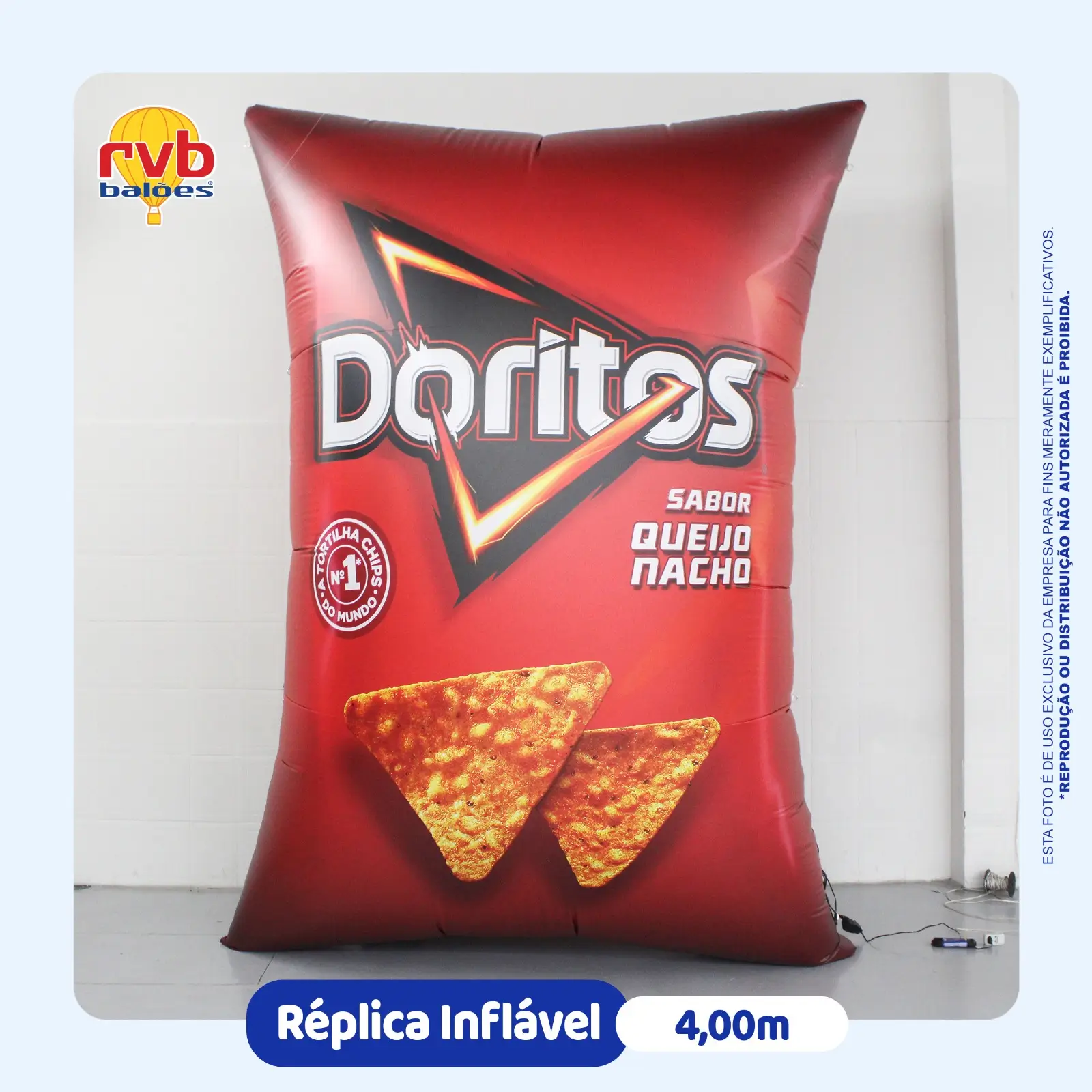 saco inflável gigante 4m Doritos para destaque de salgadinho em supermercado e ações promocionais em PDV