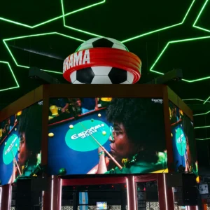 Topball Inflável Personalizado Brahma para Cervejaria e Evento de Entretenimento Noturno