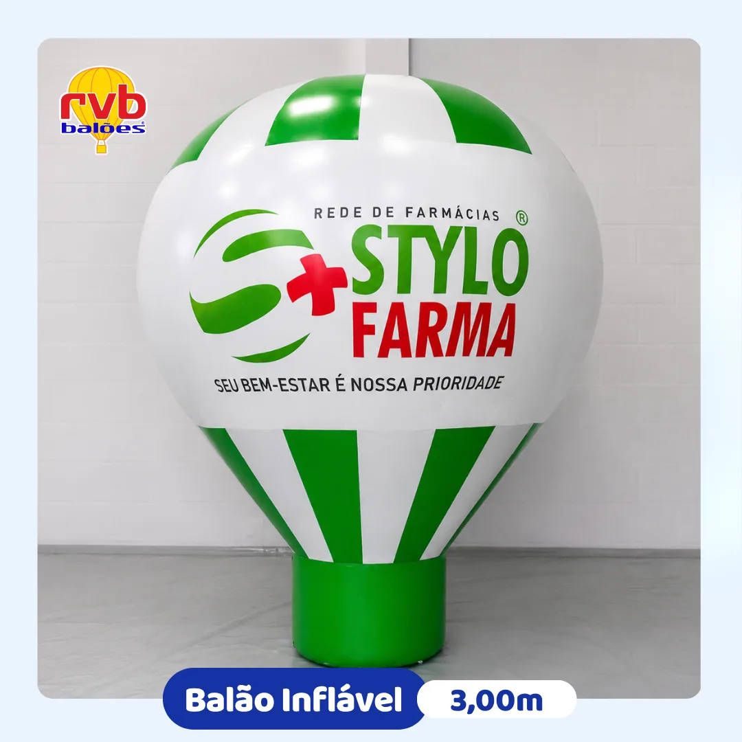 Balão rooftop inflável 3 metros da Stylo Farma utilizado para aumentar a visibilidade da farmácia e fortalecer a marca.