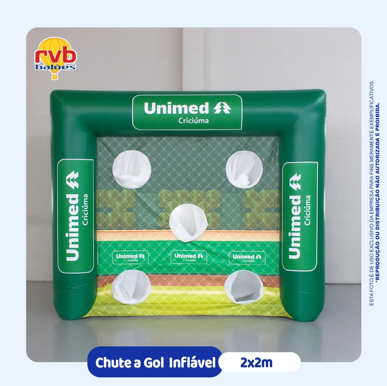 Chute ao gol inflável personalizado 2x2 metros da Unimed para eventos promocionais.