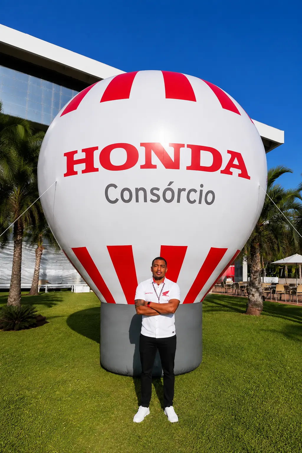 Balão inflável gigante Honda Consórcio em evento